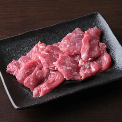 厳選ラム肉と旬菜で贅沢なひとときを