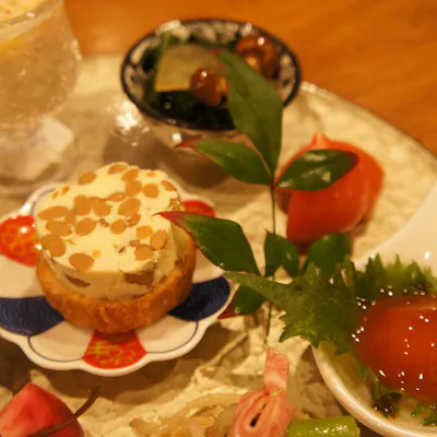 厳選純米酒と自家製おでん。ここでしか味わえない一杯と一皿