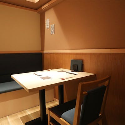 銀座の洗練空間で、極上和牛をじっくり堪能