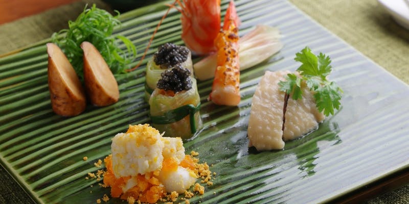 特別乾鮑香港乾物晩餐　大間産十五頭乾し鮑入り乾物特別コース