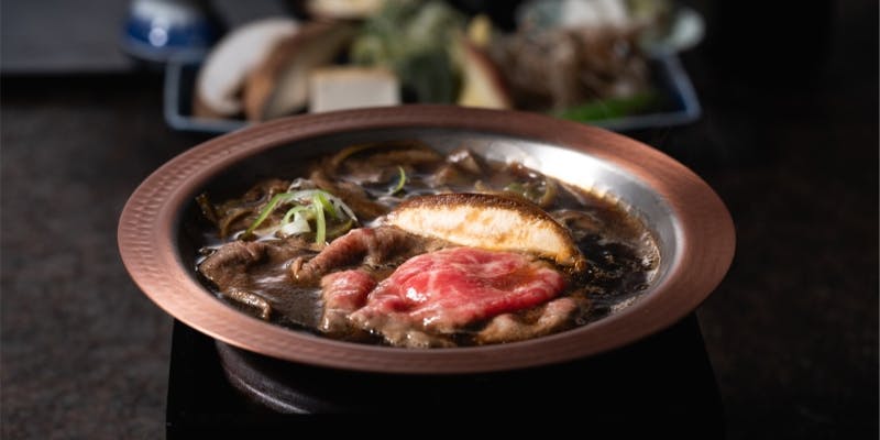 【ランチ】すき焼き一輪鍋＋～極～　ヒレ肉（ヒレ肉、リブロース使用）