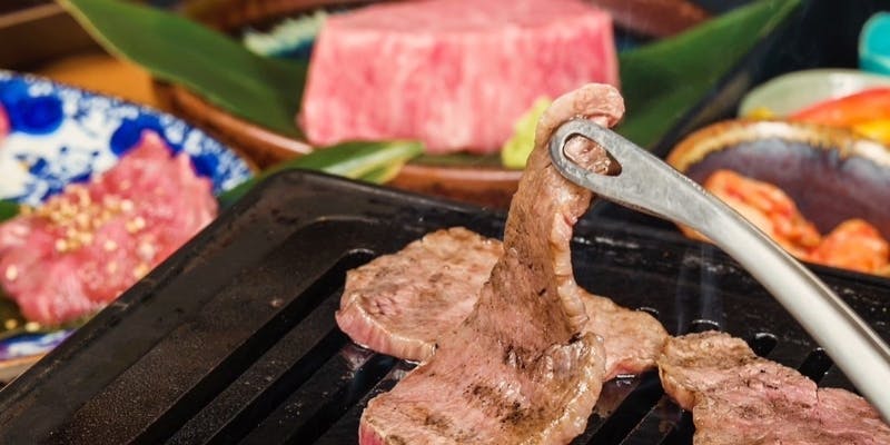 【北新地umコース】当店大人気の厚切りタン・上ハラミ等のお肉が盛りだくさん