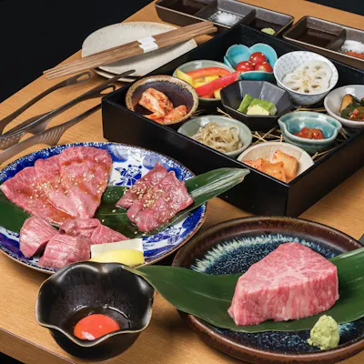 北新地の隠れ家で味わう極上焼肉。名物ヒレステーキを堪能