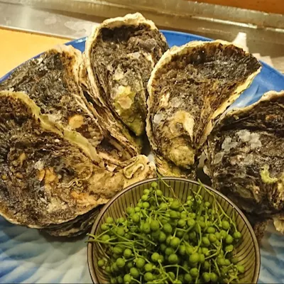 沖縄出身店主の魚料理と黒糖焼酎
