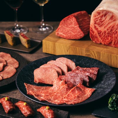 全テーブル無煙ロースター完備