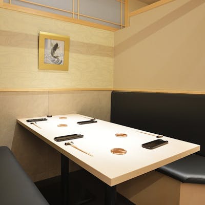 静寂と温もりが共存する和の上質空間