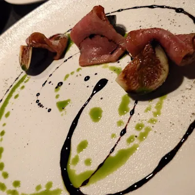 こだわりの食材で紡ぐ、ここだけの美食体験