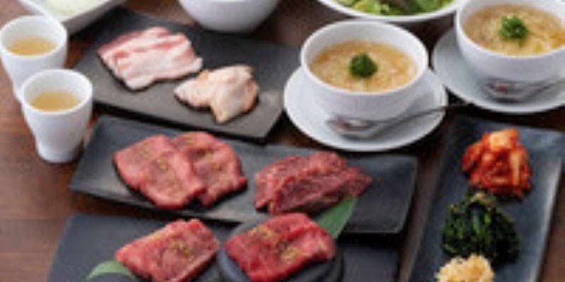 【お得なランチ限定コース】和牛3種盛りやタンとハラミ、人気の冷麺にデザート付き