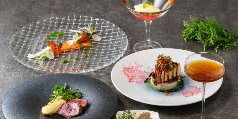 【ペアリングドリンク全4杯＆フルコース ランチ】魚料理＆肉料理のダブルメイン含む全5品