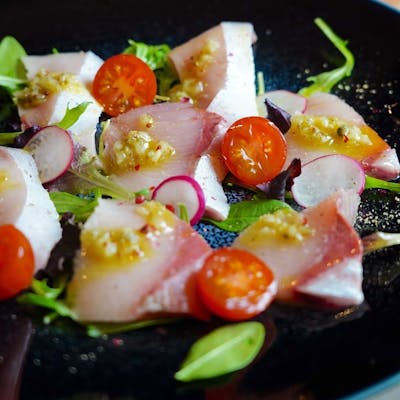 旬な食材を厳選。豊富なお料理を堪能。