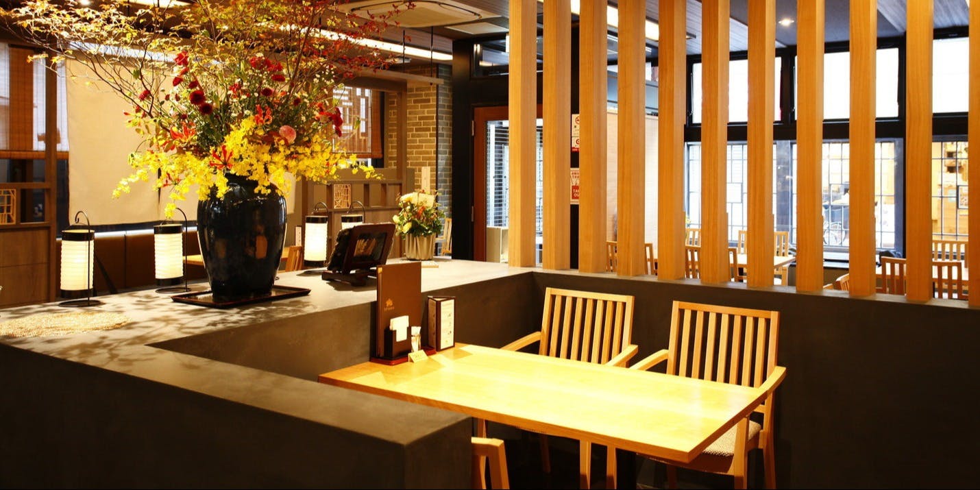 鰻 炭焼 ひつまぶし 美濃金 神田本店