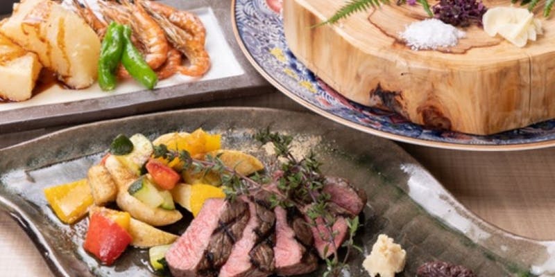 【日和コース】30日間熟成赤身肉×鰹の藁焼き／全8品＋2時間飲み放題（12/14～・日～木限定）