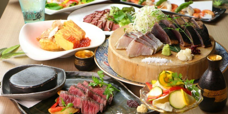 【熟コース】鰹と旬魚藁焼き×国産牛赤身肉の藁焼きなど／全10品＋土～木3H/金曜2H飲み放題