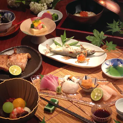 旬の味覚を堪能できる本格和食