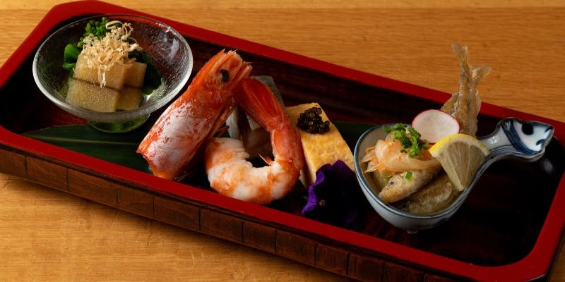 懐石8800円コース＋スパークリングワイン、日本酒付きの飲み放題