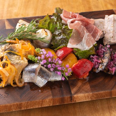 自家栽培でのお野菜で、旬の食材をご提供