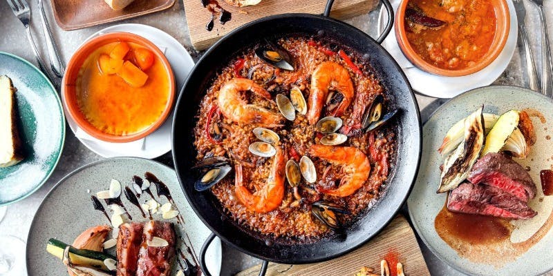 【ディナー】ピンチョスやメインを選んで自分好みのコースに！＜プリフィクスコース＞