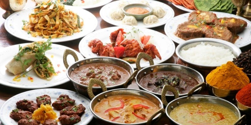 【クンビラコース】人気料理が勢揃い＋3時間飲み放題付き！（5Fガラスのパーティルーム）