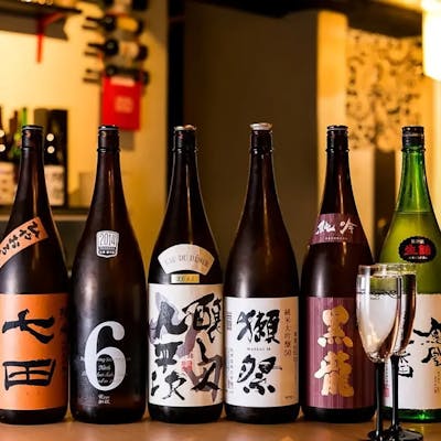 厳選地酒飲み放題が人気!京風和食と地酒のマリアージュを楽しむ