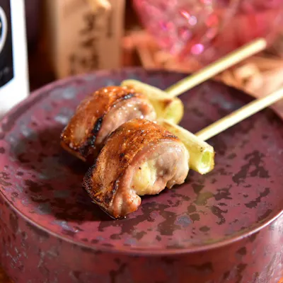 希少部位まで味わえるコースで、“高坂鶏”をご満喫ください