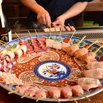 話題の逸品料理から、厳選部位の串焼きもご堪能いただけます