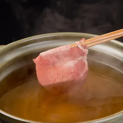リピート率80%以上の絶品「牛たんしゃぶしゃぶ」