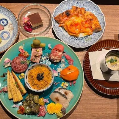 旬の海鮮や野菜を使用した「おまかせコース」