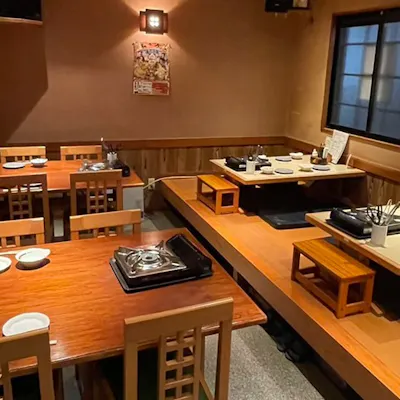 温かい雰囲気の店内