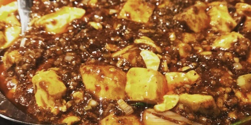 【料理全10品 飲み放題付き】よだれ鶏、小籠包、 四川山椒入り麻婆豆腐、 かに身入りあんかけチャーハン