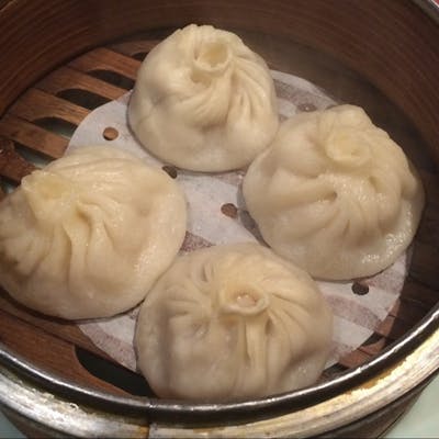 じっくり蒸した小籠包が美味い
