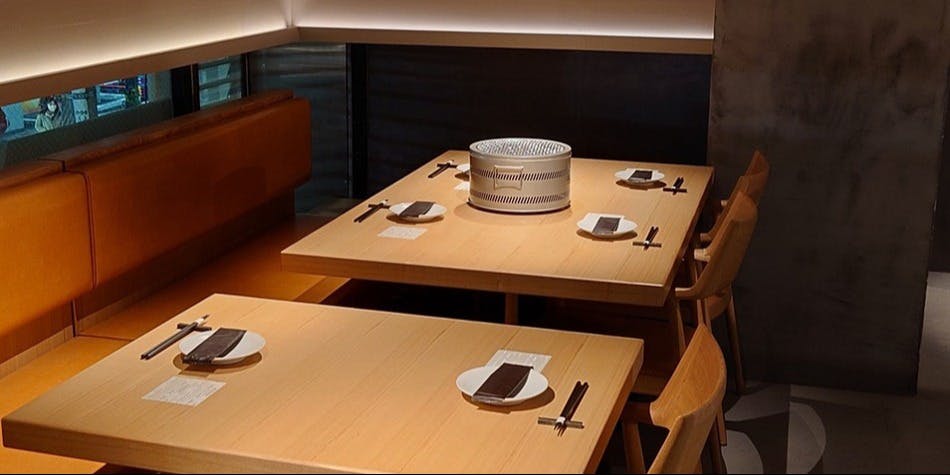 炭火焼肉 牛灯 - 画像1