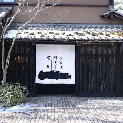 スタイリッシュな店内