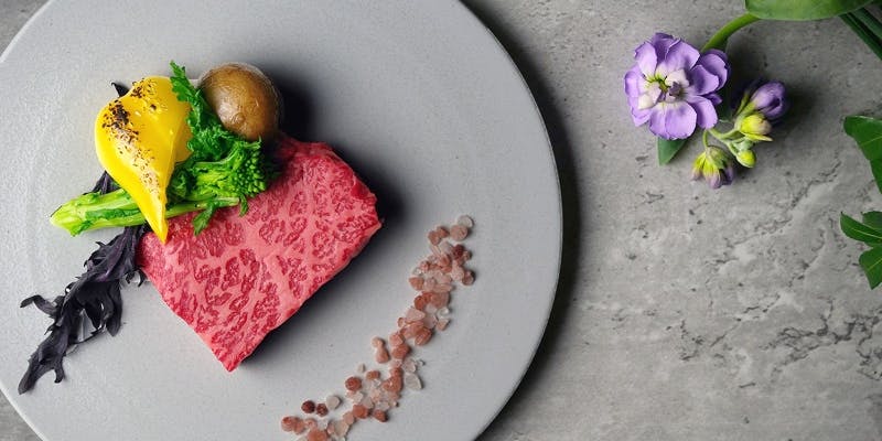 【Xmas2025】近江牛希少シャトーブリアンステーキのフレンチXmasコース＋乾杯ドリンク（2名～個室可）