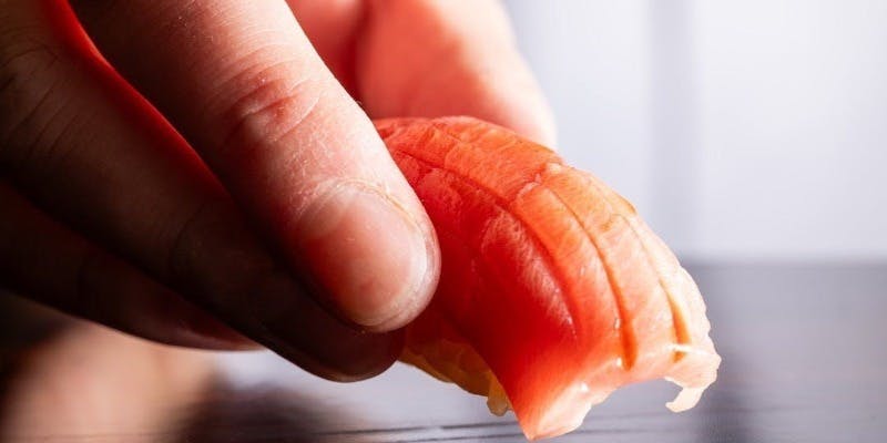 【三コース】おまかせコース＋複数の中から選べる三宅輝スペシャリテ3品を堪能　20品＋お得な飲み放題付