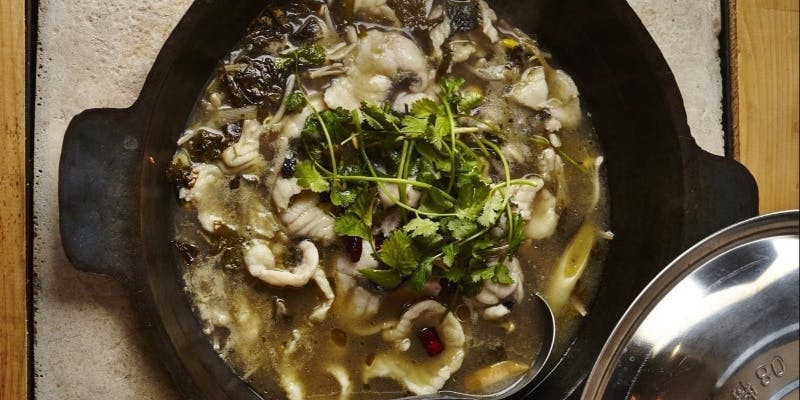 【鍋1種のコース】スヮンツァイユゥ ／白身魚と発酵高菜の煮込み