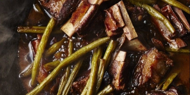 【鍋1種のコース】パイコゥトゥンベントゥ／豚スペアリブといんげんの家庭風煮込み