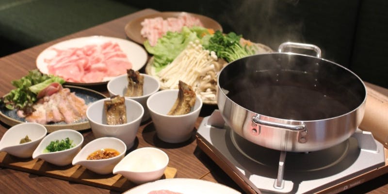 【特製出汁で引き出す豚の極み】しゃぶしゃぶフルコース～乾杯ドリンク＆記念日プレート付き～