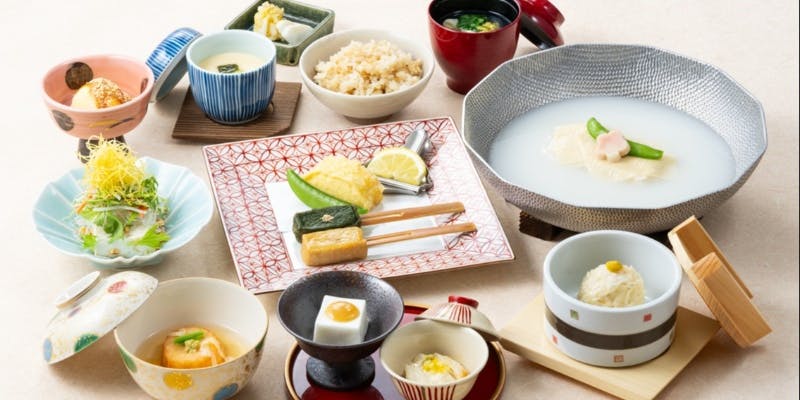 【彩ランチ】とろりととろける湯豆腐が付いたランチ 全11品（平日のみ）