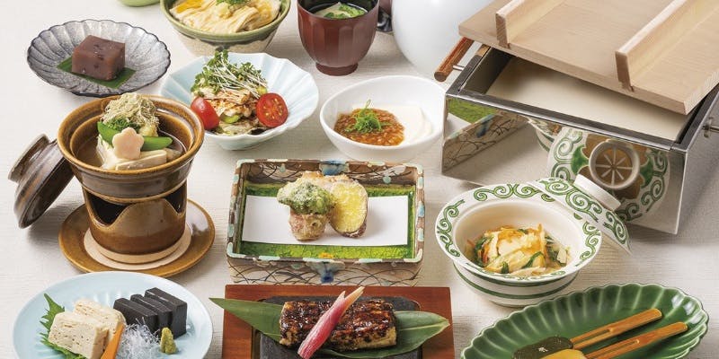 【菜食懐石】大豆と野菜を使用したヴィーガン対応の特別懐石 全12品