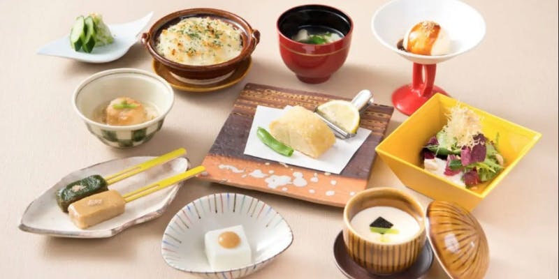 【梅ランチ】人気メニューを集めたランチ 全10品（平日のみ）