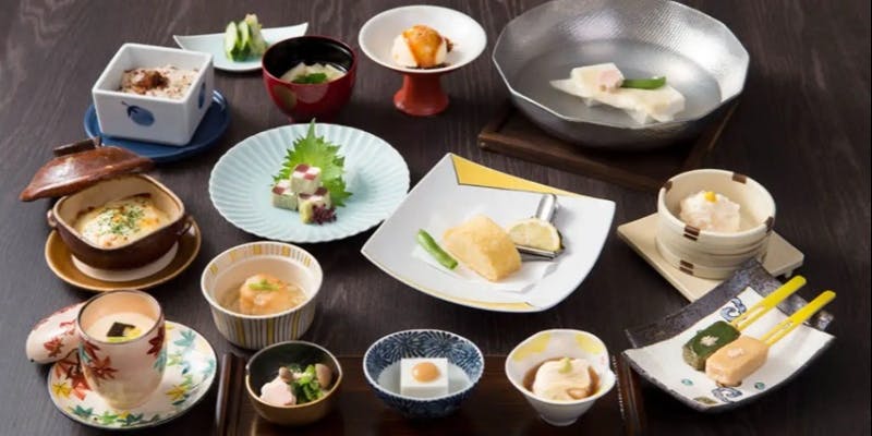 【梅の花懐石】梅の花の魅力が集結した創作懐石 全14品（鍋物/湯豆腐）