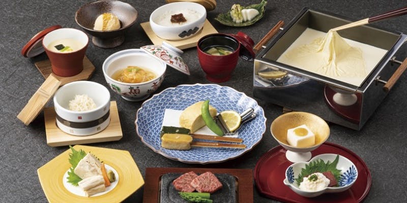 【梅の花懐石 極 きわみ】黒毛和牛と銀だらの西京焼きが選べる懐石（鍋物：引き上げ湯葉）