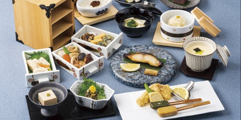 【法要会席 蓮の花（はすのはな）】故人を偲ぶ席に 心づくしの懐石 全12品