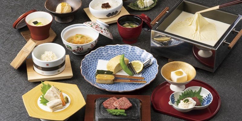 【梅の花懐石 極 きわみ】黒毛和牛と銀だらの西京焼きが選べる懐石（鍋物/引き上げ湯葉）