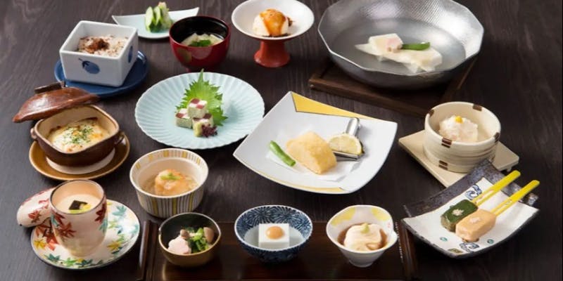 【梅の花懐石】梅の花の魅力が集結した創作懐石 全14品（鍋物/湯豆腐）