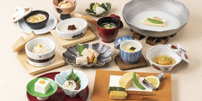 【梅の花懐石】梅の花の魅力が集結した創作懐石 全14品（鍋物/湯豆腐）