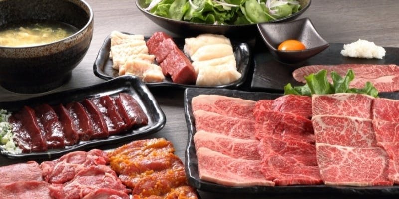 17：00～90分制！【国民コース】上質なお肉をリーズナブルに楽しめます！日曜日は13：00～17：00に来店可