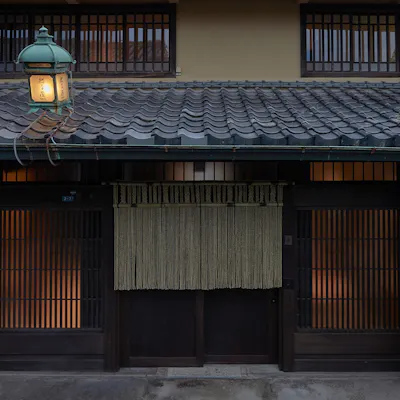 築110年の建物を改修。新旧の調和を楽しむ建築