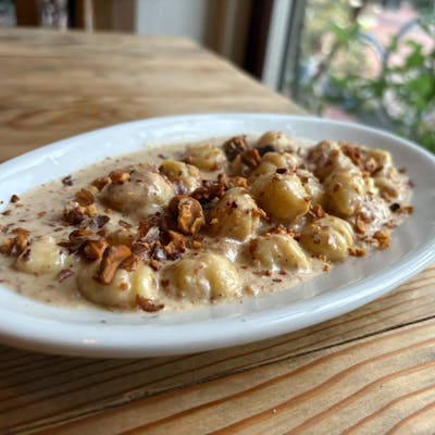 素材へこだわりとお酒が進む料理