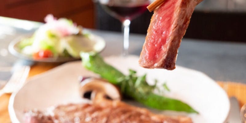 Vコース～和牛ロースまたは和牛シャトーブリアン＆フォアグラのソテー＆オマール海老のビスク～